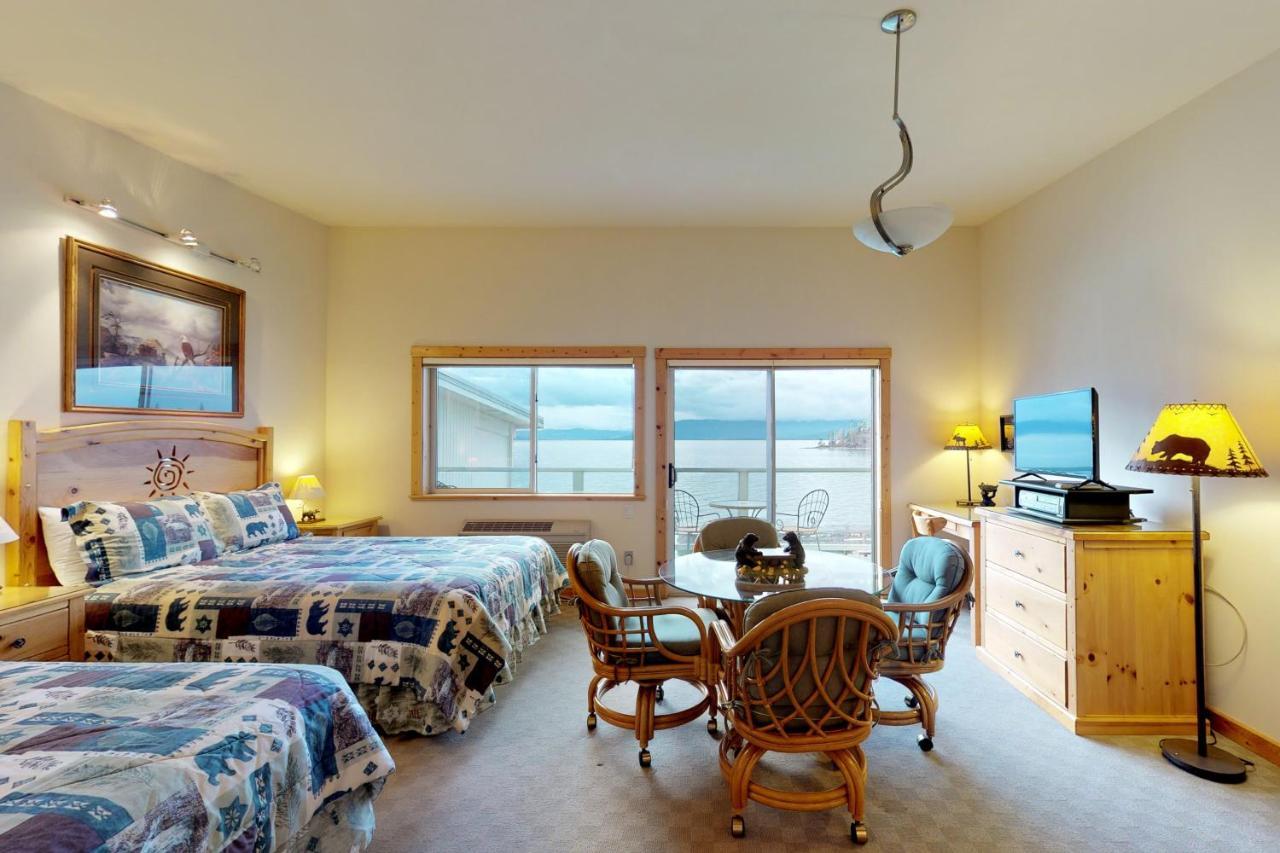Many Springs Lakefront Condos Bigfork Δωμάτιο φωτογραφία